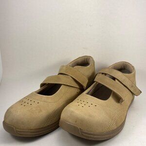 Drew Bloom Mary Jane Suede Tan Orthopedic Shoes leather upper 8 w